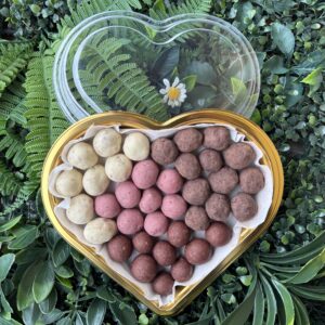 Herzdose Macadamianüsse 4 Schoggimischung 320 g